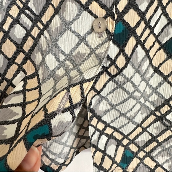 Vintage 90s DonnKenny Women's Diamond Abstract Print Shirt in Grey sz M - Picture 10 of 10